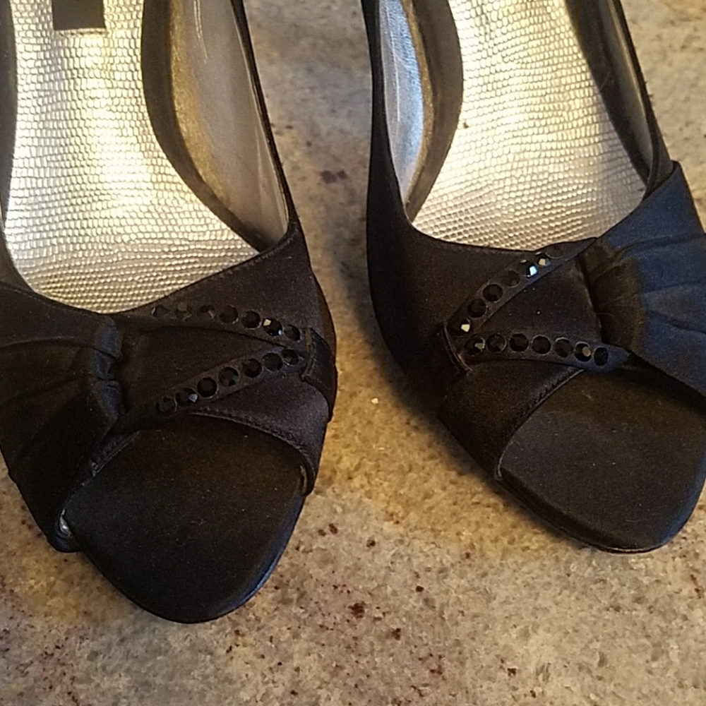 Nina New York Black Peep Toe Heels size 7 1/2 - Picture 3 of 6